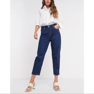 Levi’s Premium Loose Taper Crop Relaxed Jeans in At The Ready Dark Wash NEW